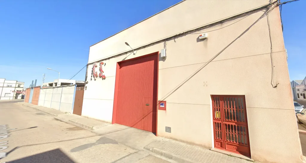fachada-comercial-aliaga